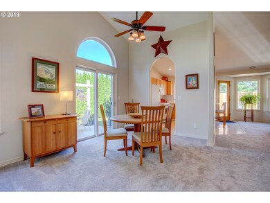 1634 SW Spence Ave, Troutdale, OR 97060 - photo 5