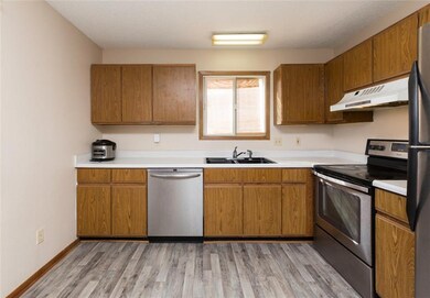 2511 SE 18th Ct, Des Moines, IA 50320 - photo 6