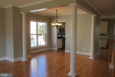 10029 Naughton Ct, Bristow, VA 20136 - photo 2