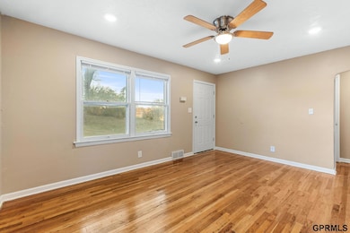 4121 N 44th St, Omaha, NE 68111 - photo 3