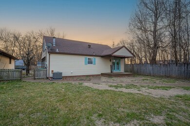 1600 Leitchfield Rd, Owensboro, KY 42303 - photo 3