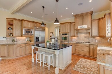 Hardwood Floors,Custom Cabinetry, Granite Countert