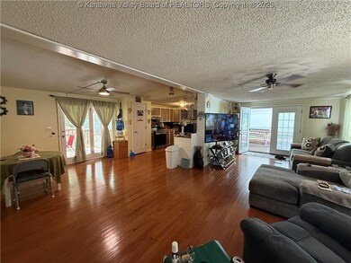 623 County Highway 9 06, Logan, WV 25601 - photo 3