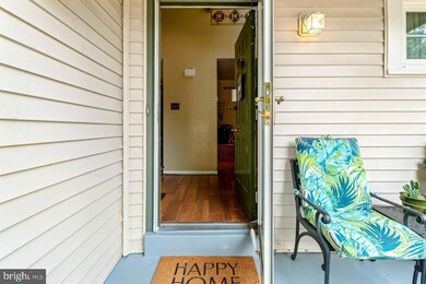 15049 Holleyside Dr, Dumfries, VA 22025 - photo 5