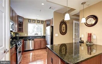 4069 S Four Mile Run Dr unit 103, Arlington, VA 22204 - photo 7