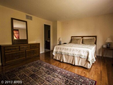 10725 Bridlerein Terrace, Columbia, MD 21044 - photo 6