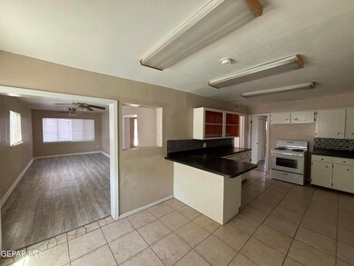 2626 Jackson Ave, El Paso, TX 79930 - photo 6