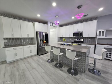 6829 Chargehand Ave, Las Vegas, NV 89156 - photo 7