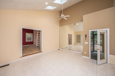 4849HighlanderLane12