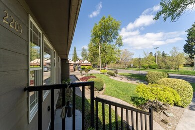 2205 Nichols Blvd, Longview, WA 98632 - photo 5