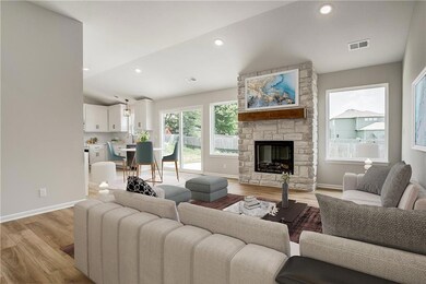 22430 S Jefferson St, Spring Hill, KS 66083 - photo 4