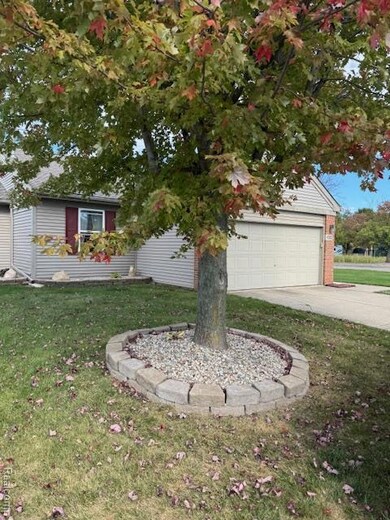 4313 Eagle Ln unit 80, Burton, MI 48519 - photo 6