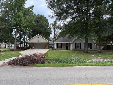 895 Joans St, Mandeville, LA 70448 - photo 2