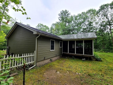 44 Symonds Rd, Hillsborough, NH 03244 - photo 7