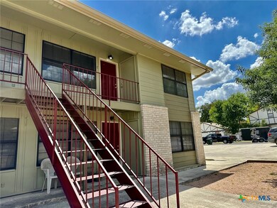 102 Lady Bird Ln unit D, San Marcos, TX 78666 - photo 2