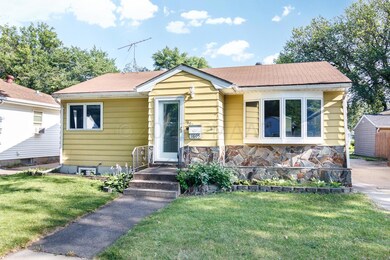 1605 9th Ave S, Fargo, ND 58103 - photo 2
