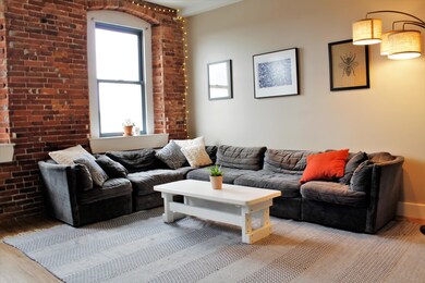 Island Terrace unit 304, Saco, ME 04072 - photo 6