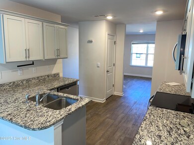 4529 Sandstone Dr, Greenville, NC 27858 - photo 6