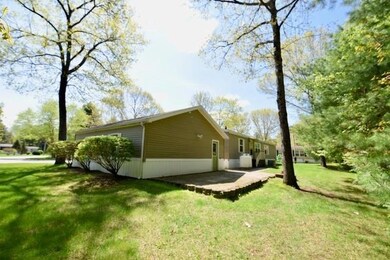 4 Carriage Way - with Patio