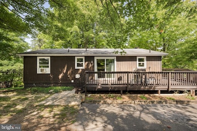 110 Tower Cir, Berkeley Springs, WV 25411 - photo 7