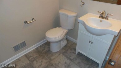 36 Lake Shore Dr, Colonial Beach, VA 22443 - photo 5