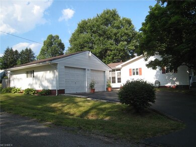 46734 Smith St, East Liverpool, OH 43920 - photo 2