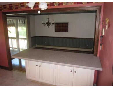 162 Stonecleave Rd, North Andover, MA 01845 - photo 4