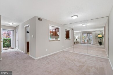 12197 Cardamom Dr, Woodbridge, VA 22192 - photo 5