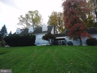 4821 Shimerville Rd, Emmaus, PA 18049 - photo 2