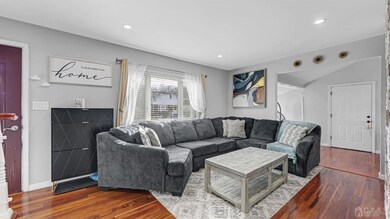 91 Crestview Rd, Fords, NJ 08863 - photo 4