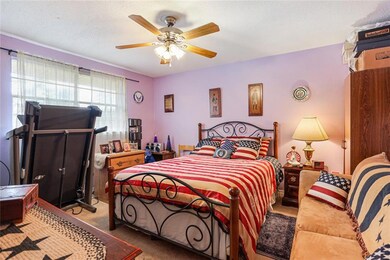 Guest bedroom