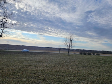 2240 Roanoke Ave, Fredericksburg, IA 50630 - photo 3