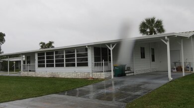 201 Manatee Ct 014
