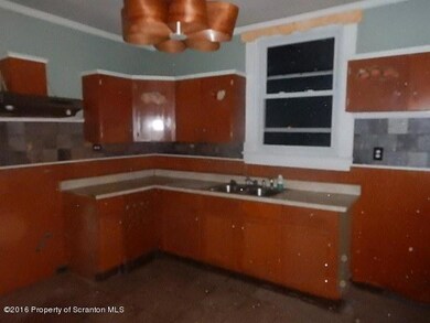1637 Farr St, Scranton, PA 18504 - photo 5