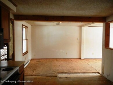 27 Cedar Ln, Gouldsboro, PA 18424 - photo 4