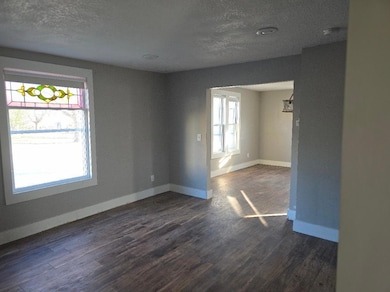 800 Powers St, Stewart, MN 55385 - photo 6