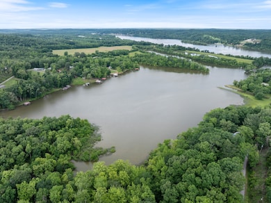 4053 Deer Creek Rd, Linden, TN 37096 - photo 3