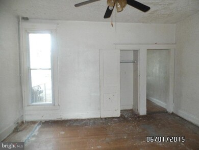 2542 W Lafayette Ave, Baltimore, MD 21216 - photo 3