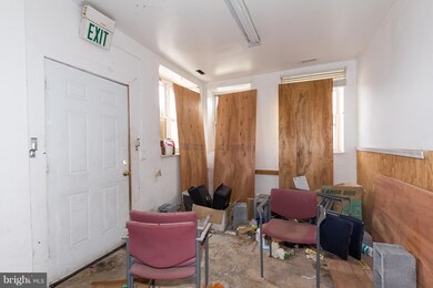 424 N Duncan St, Baltimore, MD 21231 - photo 2