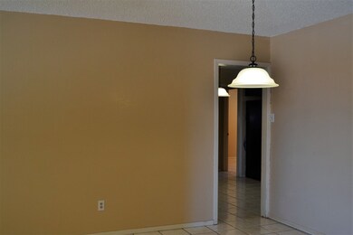 402 Zia Ave, Alamogordo, NM 88310 - photo 3