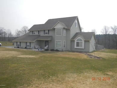 273 Orchard View Dr, Effort, PA 18330 - photo 2