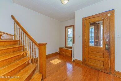 1 Entryway 2