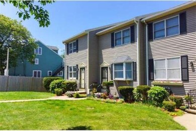 5267 Washington St unit 7, West Roxbury, MA 02132 - photo 2