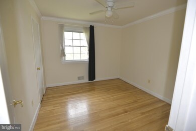 3202 Castleleigh Rd, Beltsville, MD 20705 - photo 5