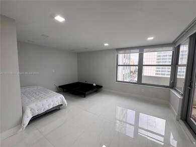 2899 Collins Ave unit 915, Miami Beach, FL 33140 - photo 5