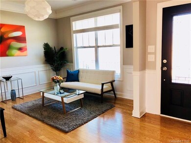 Living Room / Office