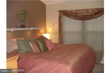 9817 Bale Ct, Owings Mills, MD 21117 - photo 6