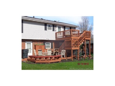 3413 Ashwood Ct, New Albany, IN 47150 - photo 2