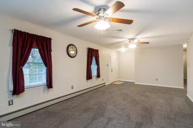 1053 Hilltop Rd, Leesport, PA 19533 - photo 7