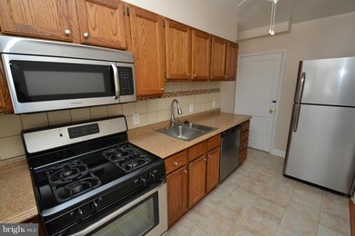 8624 Black Oak Rd, Parkville, MD 21234 - photo 7